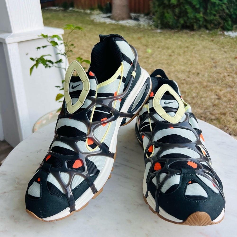 🕹️ Men's Nike Air Kukini Casual Lifestyle Gray Black
Orange Shoe🕹️New